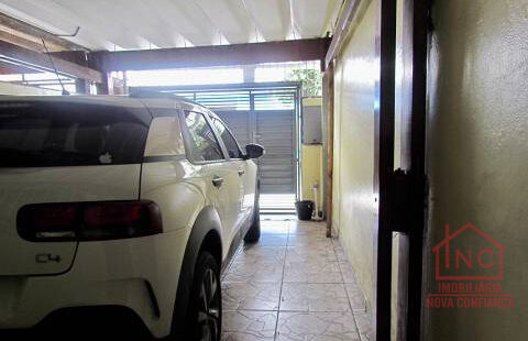 Sobrado lindo! de fácil acesso, Recém-reformado